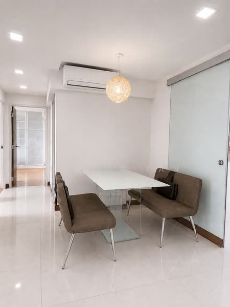 662D Edgedale Plains, 662D Edgedale Plains, 3 Bedrooms, 1,206 sqft, HDB Flat For Sale, by Marcus Tan, 500174043 - Dining Room - PropertyGuru.com.sg