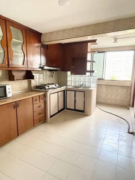 166 Stirling Road, 166 Stirling Road, 2 Bedrooms, 646 sqft, HDB Flat For Rent, by Lin Yiqian, 500174055 - Kitchen - PropertyGuru.com.sg