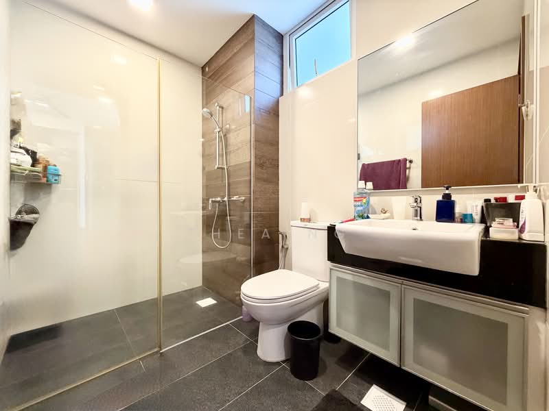 Prestige Heights, 348 Balestier Road, 3 Bedrooms, 861 sqft, Apartment For Rent, by Thea Ng, 500174060 - Master Bathroom - PropertyGuru.com.sg