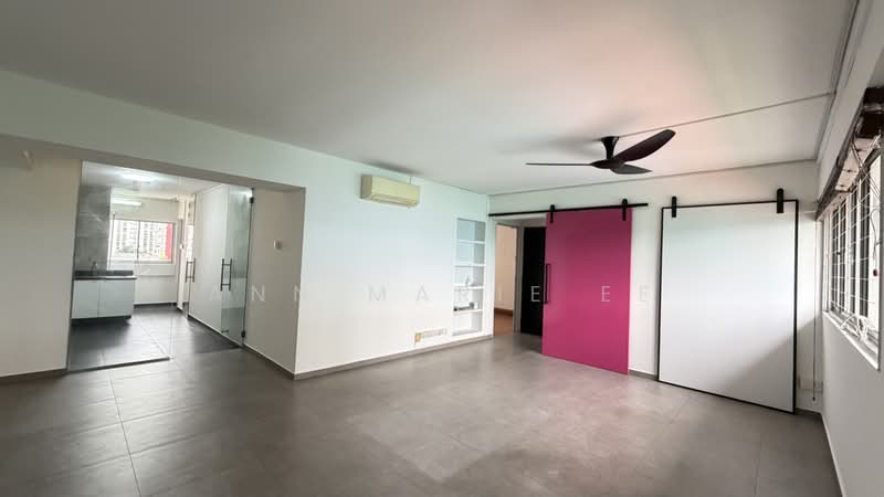 311 Shunfu Road, 311 Shunfu Road, 2 Bedrooms, 1,022 sqft, HDB Flat For Rent, by Ann Marie Ee, 500174063 - Living Room - PropertyGuru.com.sg