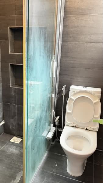 311 Shunfu Road, 311 Shunfu Road, 2 Bedrooms, 1,022 sqft, HDB Flat For Rent, by Ann Marie Ee, 500174063 - Bathroom - PropertyGuru.com.sg