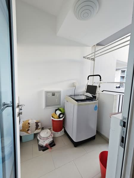 Waterview, 75 Tampines Avenue 1, 2 Bedrooms, 786 sqft, Condominium For Rent, by Aloysious Tan, 500174068 - Balcony - PropertyGuru.com.sg