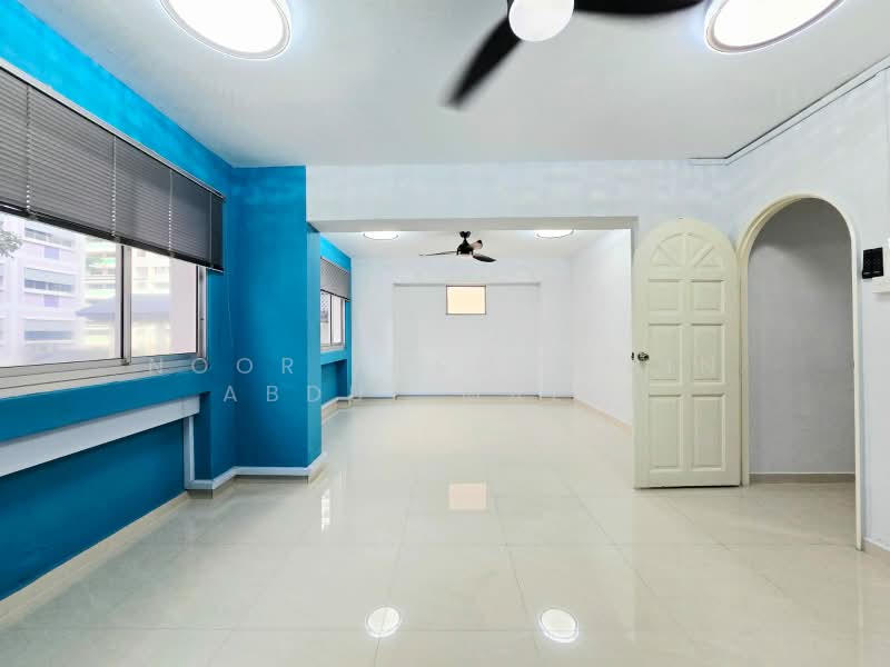 542 Serangoon North Avenue 4, 542 Serangoon North Avenue 4, 3 Bedrooms, 1,603 sqft, HDB Flat For Sale, by Noor Hermie Bin Abdul Malek, 500174071 - Living Room - PropertyGuru.com.sg