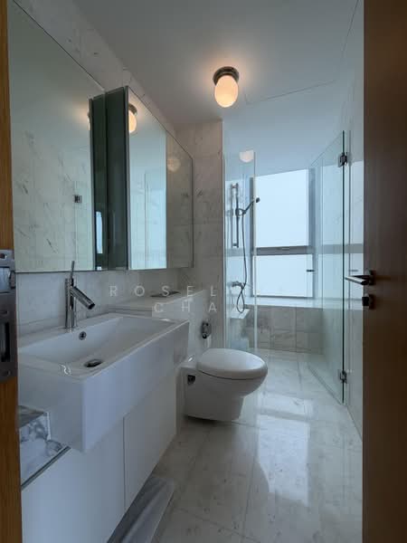 Tribeca by the Waterfront, 60 Kim Seng Road, 1 Bedroom, 570 sqft, Condominium For Rent, by Roseline Chan, 500174081 - Bathroom - PropertyGuru.com.sg