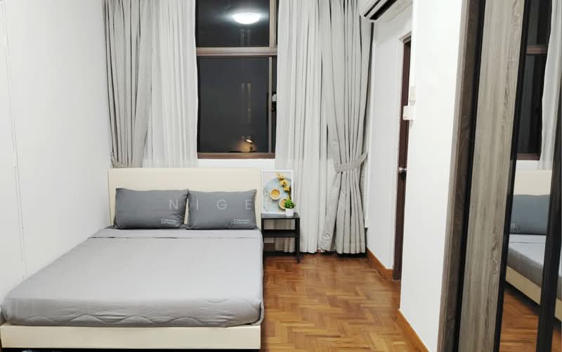 Lakepoint Condo, 2 Lakepoint Drive, Room Rental, 200 sqft, Condominium For Rent, by Nigel Eng, 500174086 - Bedroom - PropertyGuru.com.sg