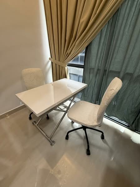 Guillemard Suites, 213 Guillemard Road, 2 Bedrooms, 721 sqft, Apartment For Sale, by KangLing Beh, 500174098 - Study - PropertyGuru.com.sg
