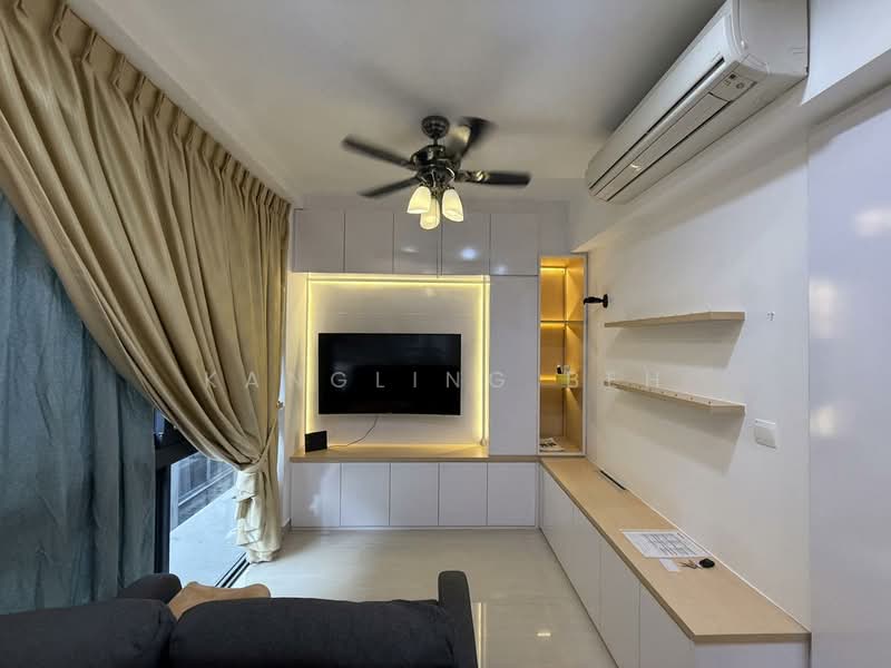 Guillemard Suites, 213 Guillemard Road, 2 Bedrooms, 721 sqft, Apartment For Sale, by KangLing Beh, 500174098 - Living Room - PropertyGuru.com.sg
