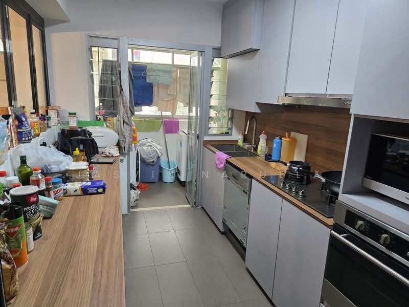 153B Bedok South Road, 153B Bedok South Road, 4 Bedrooms, 1,216 sqft, HDB Flat For Sale, by Jasvin Narulla, 500174104 - Kitchen - PropertyGuru.com.sg