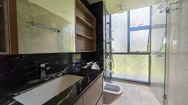 Belgravia Villas, 200 Ang Mo Kio Avenue 5, 5 Bedrooms, 3,961 sqft, Cluster House For Sale, by Joyce Wee, 500174112 - Bathroom - PropertyGuru.com.sg