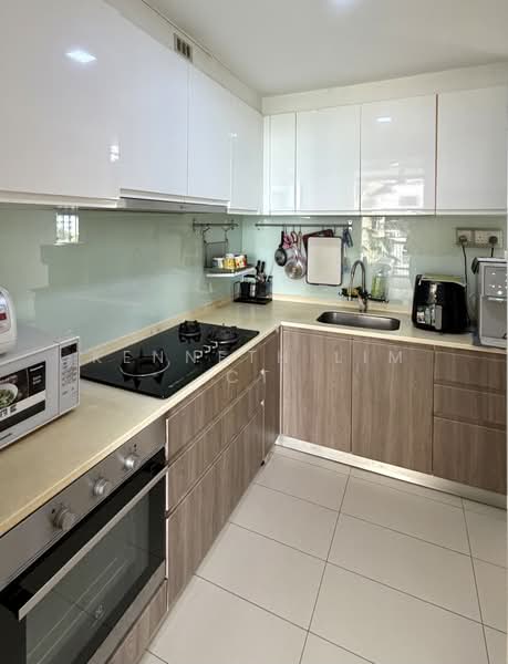 The Amore, 57A Edgedale Plains, 3 Bedrooms, 1,098 sqft, Condominium For Sale, by Kenneth Lim CT, 500174115 - Kitchen - PropertyGuru.com.sg