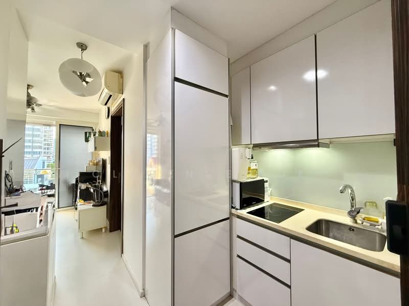 Suites @ Topaz, 3 Topaz Road, 1 Bedroom, 420 sqft, Condominium For Sale, by Clarence Kok, 500174122 - Kitchen - PropertyGuru.com.sg