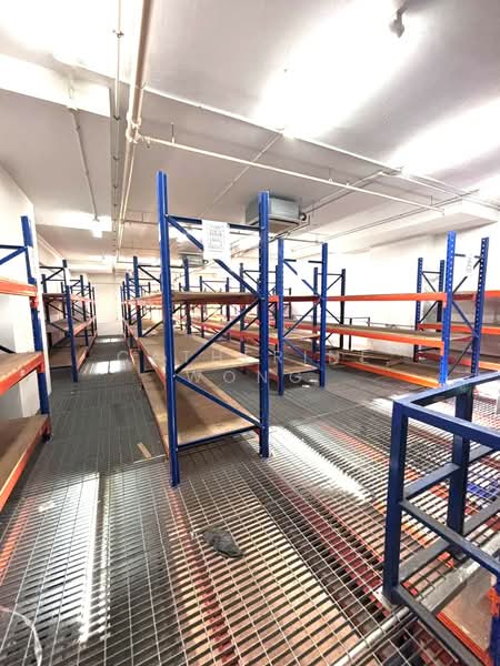 North View Bizhub, 6 Yishun Industrial Street 1, 1,732 sqft, Light Industrial (B1) For Rent, by Catherine Wong, 500174125 - Interior - CommercialGuru.com.sg