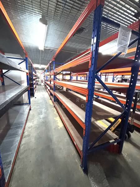 North View Bizhub, 6 Yishun Industrial Street 1, 1,732 sqft, Light Industrial (B1) For Rent, by Catherine Wong, 500174125 - Interior - CommercialGuru.com.sg