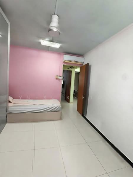 347 Ubi Avenue 1, 347 Ubi Avenue 1, 3 Bedrooms, 1,119 sqft, HDB Flat For Sale, by Yu-ru Seetoh, 500174126 - Bedroom - PropertyGuru.com.sg
