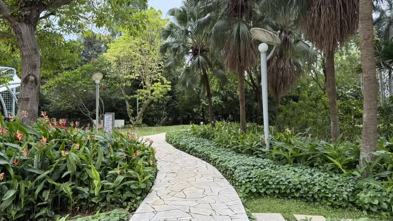 BIG PATIO LOVERS❤️DONT MISS⭐️GROUND FLOOR⭐️NEAR MRT⭐️EAST COAST PARK⭐️MARINE PARADE, , 2 Bedrooms, 1,400 sqft, Condominium For Sale, by Elizabeth Lim, 500174133 - Exterior - PropertyGuru.com.sg