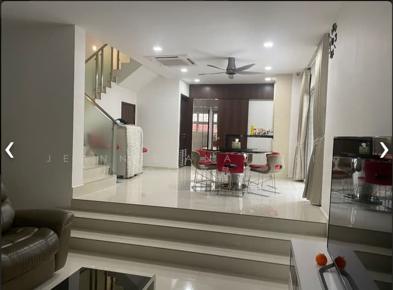 Rare! Cheap! Charming Renovated 5 Bed Corner Terrace at Westwood, Jurong West, Pioneer, Jurong West, Pioneer, Westwood Ave, 5 Bedrooms, 3,300 sqft, Corner Terrace For Sale, by Jeannie Anastasia Koe 高晶晶, 500174145 - Living Room - PropertyGuru.com.sg