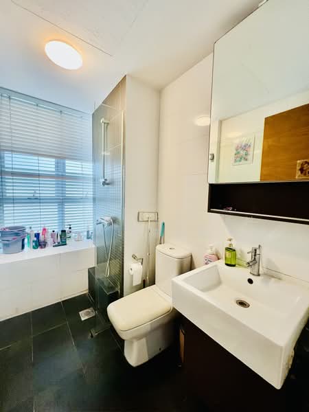 The Parc Condominium, 11 West Coast Walk, 4 Bedrooms, 1,518 sqft, Condominium For Sale, by Jennifer Tan WL 陈慧莲, 500174146 - Bathroom - PropertyGuru.com.sg