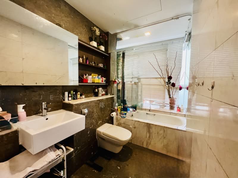The Parc Condominium, 11 West Coast Walk, 4 Bedrooms, 1,518 sqft, Condominium For Sale, by Jennifer Tan WL 陈慧莲, 500174146 - Bathroom - PropertyGuru.com.sg
