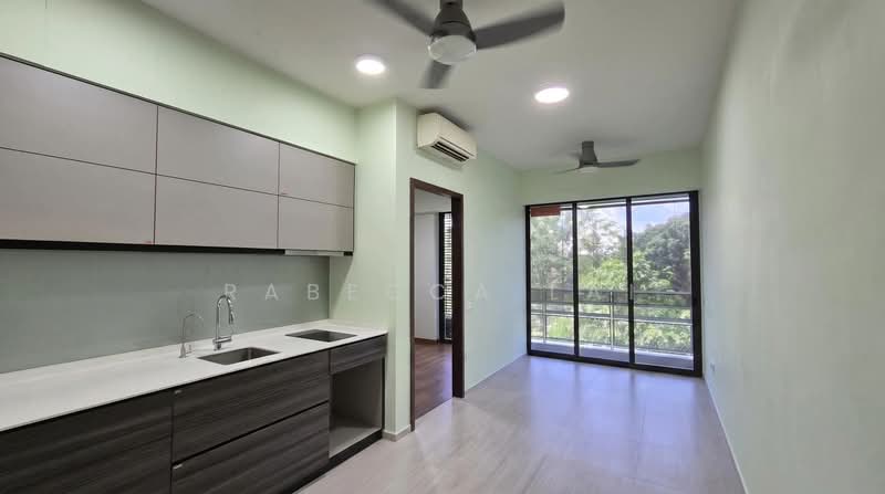 D'Nest, 141 Pasir Ris Grove, 1 Bedroom, 484 sqft, Condominium For Sale, by Rabecca Lai, 500174154 - Kitchen - PropertyGuru.com.sg
