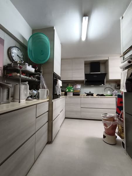 110 Mcnair Road, 110 Mcnair Road, 4 Bedrooms, 1,550 sqft, HDB Flat For Sale, by Elaine Teo, 500174158 - Kitchen - PropertyGuru.com.sg