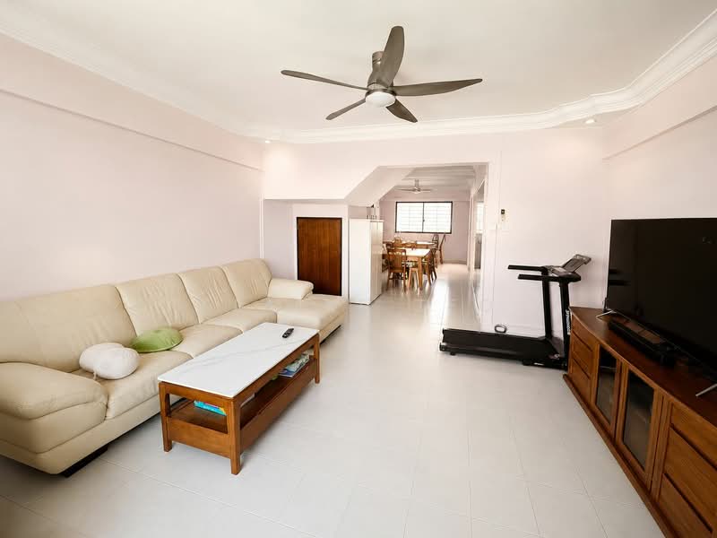 110 Mcnair Road, 110 Mcnair Road, 4 Bedrooms, 1,550 sqft, HDB Flat For Sale, by Elaine Teo, 500174158 - Living Room - PropertyGuru.com.sg