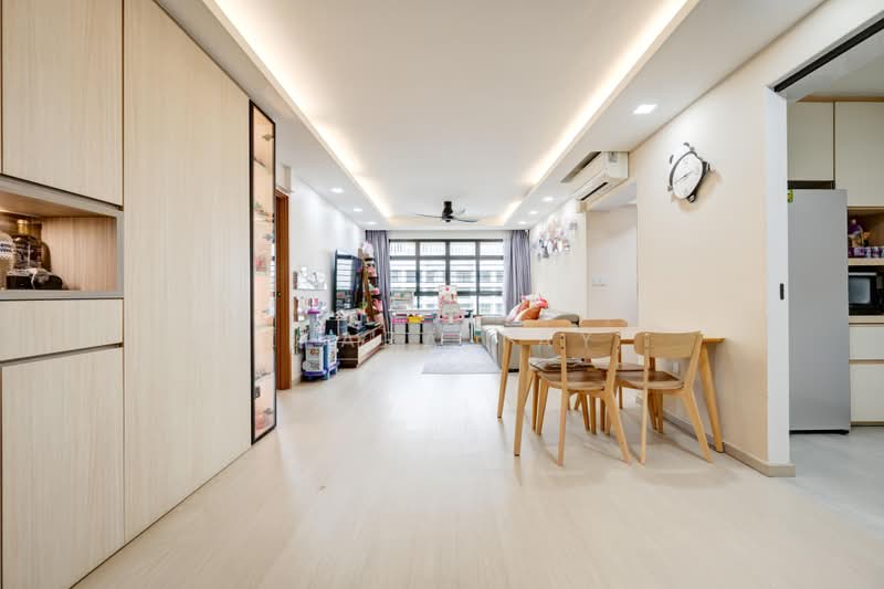 415D Northshore Drive, 415D Northshore Drive, 3 Bedrooms, 1,205 sqft, HDB Flat For Sale, by Klara Tay, 500174170 - Living Room - PropertyGuru.com.sg