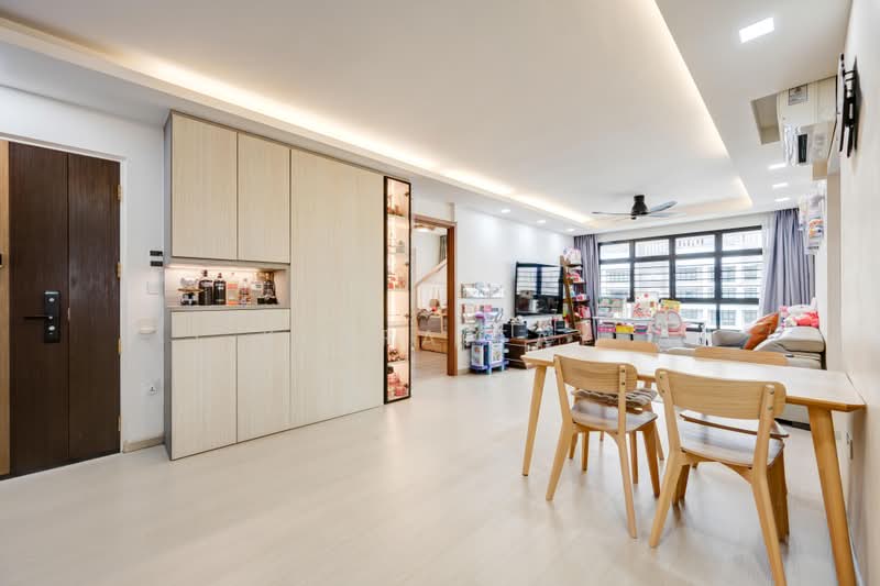 415D Northshore Drive, 415D Northshore Drive, 3 Bedrooms, 1,205 sqft, HDB Flat For Sale, by Klara Tay, 500174170 - Living Room - PropertyGuru.com.sg