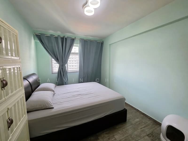 217A Sumang Walk, 217A Sumang Walk, 4 Bedrooms, 990 sqft, HDB Flat For Sale, by Calvin Cheong, 500174171 - Master Bedroom - PropertyGuru.com.sg