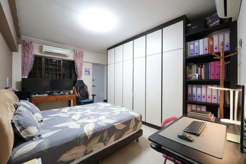 518 Jurong West Street 52, 518 Jurong West Street 52, 3 Bedrooms, 1,130 sqft, HDB Flat For Sale, by Sandy Hong, 500174176 - Bedroom - PropertyGuru.com.sg