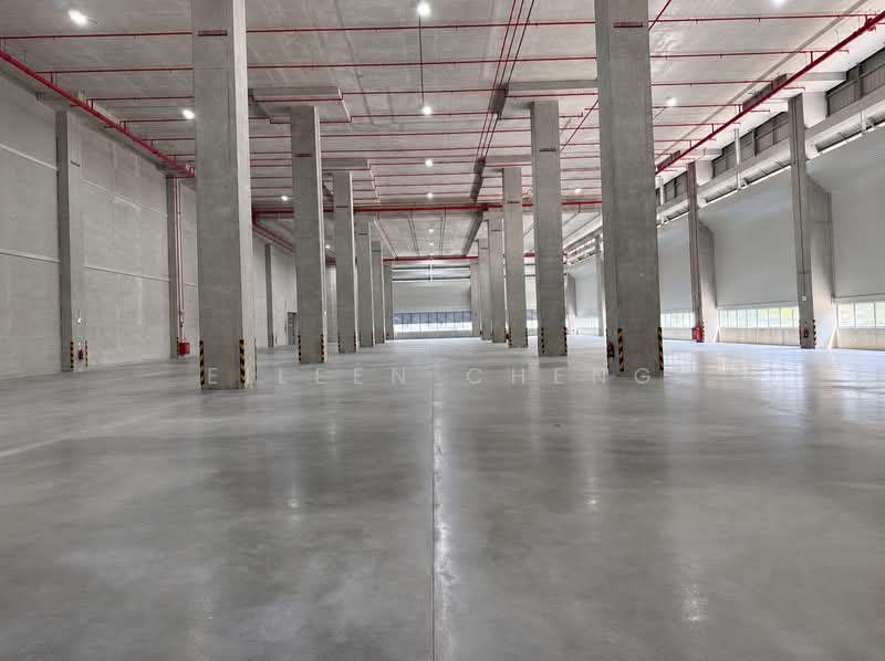 8m Clear | MRT | 5 Dedicated Bays | Ramp Up @ Jurong, Boon Lay / Jurong / Tuas, 38,004 sqft, Warehouse For Rent, by Eileen Cheng, 500174177 - CommercialGuru.com.sg