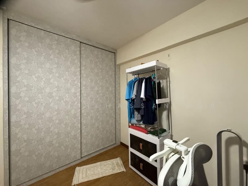 693 Hougang Street 61, 693 Hougang Street 61, 3 Bedrooms, 904 sqft, HDB Flat For Sale, by Hasnah Hassan Goh, 500174191 - Bedroom - PropertyGuru.com.sg