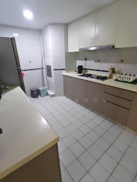 The Tanamera, 5 Tanah Merah Kechil Road, Room Rental, 80 sqft, Condominium For Rent, by Steve Voon, 500174194 - Kitchen - PropertyGuru.com.sg