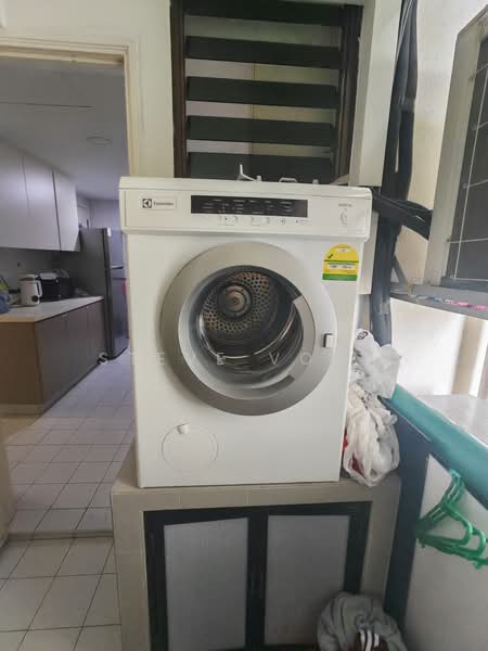 The Tanamera, 5 Tanah Merah Kechil Road, Room Rental, 80 sqft, Condominium For Rent, by Steve Voon, 500174194 - Kitchen - PropertyGuru.com.sg