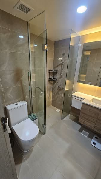 Treasure at Tampines, 17 Tampines Lane, 2 Bedrooms, 678 sqft, Condominium For Sale, by Ezen Ho, 500174196 - Bathroom - PropertyGuru.com.sg