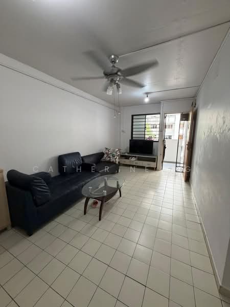 361 Bukit Batok Street 31, 361 Bukit Batok Street 31, 2 Bedrooms, 732 sqft, HDB Flat For Rent, by Catherine Ng, 500174204 - Living Room - PropertyGuru.com.sg