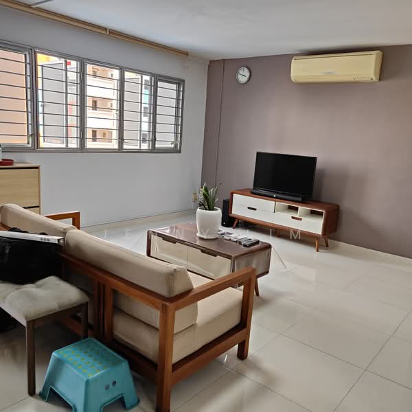 307 Bukit Batok Street 31, 307 Bukit Batok Street 31, 3 Bedrooms, 93 sqft, HDB Flat For Sale, by Jenny Lim, 500174205 - Living Room - PropertyGuru.com.sg