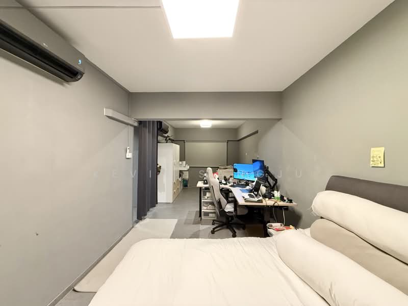 437 Woodlands Street 41, 437 Woodlands Street 41, 3 Bedrooms, 904 sqft, HDB Flat For Sale, by Kevin Sangju, 500174215 - Master Bedroom - PropertyGuru.com.sg