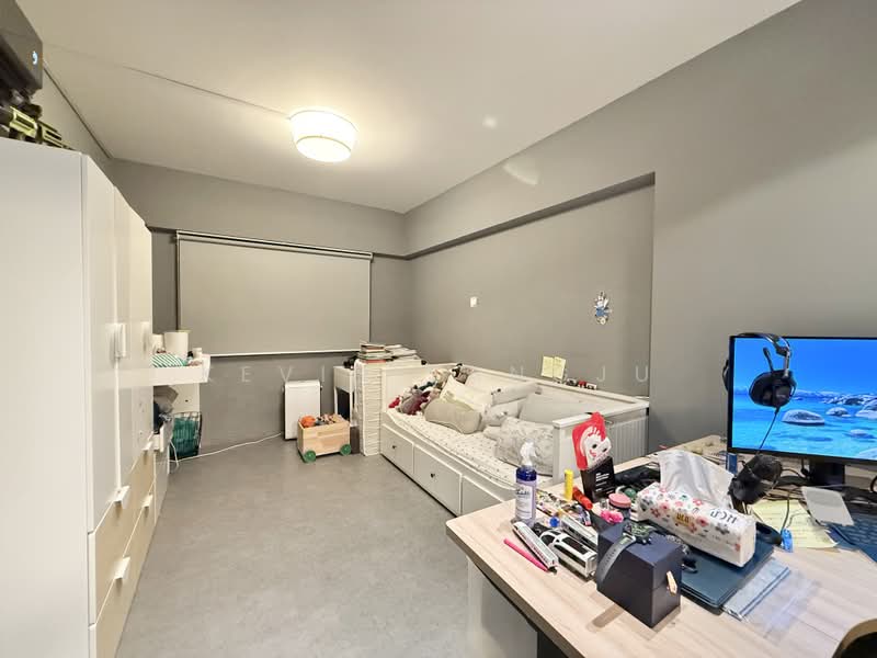 437 Woodlands Street 41, 437 Woodlands Street 41, 3 Bedrooms, 904 sqft, HDB Flat For Sale, by Kevin Sangju, 500174215 - Common Bedroom - PropertyGuru.com.sg