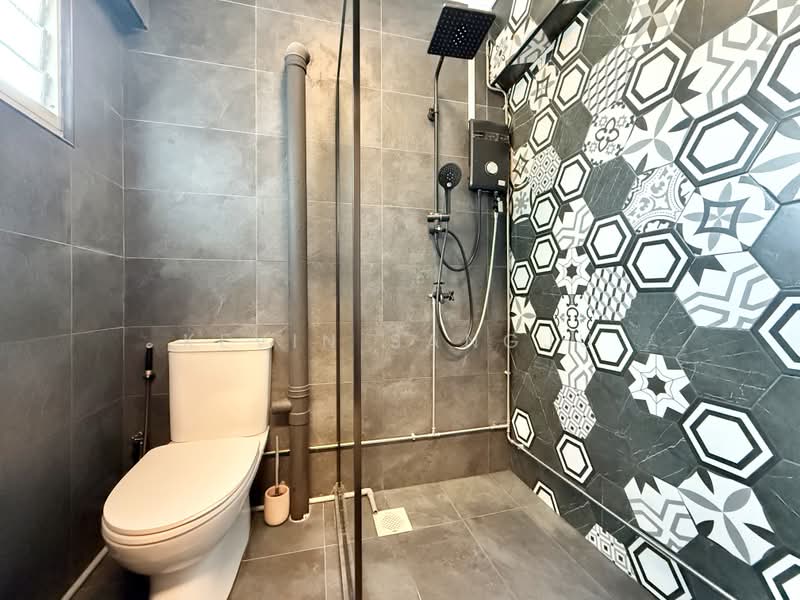 437 Woodlands Street 41, 437 Woodlands Street 41, 3 Bedrooms, 904 sqft, HDB Flat For Sale, by Kevin Sangju, 500174215 - Master Bathroom - PropertyGuru.com.sg