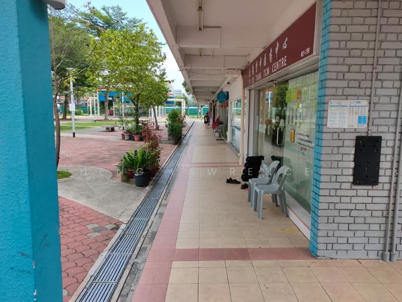 Sims Drive double storey HDB Bakery Shop For Takeover, , 1,474 sqft, Shop / Shophouse For Rent, by Heng Lawrence, 500174221 - Exterior - CommercialGuru.com.sg