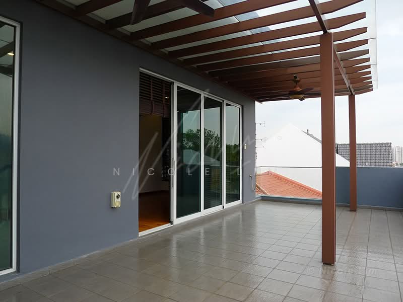 Semi-D with Pool @ Serangoon Gdn Estate, , 6 Bedrooms, 5,000 sqft, Semi-Detached House For Rent, by Nicole Lim, 500174229 - Balcony - PropertyGuru.com.sg