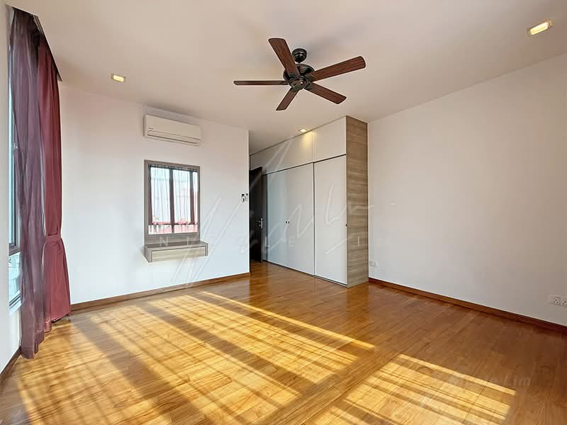 Modern Semi-D with Pool @ Serangoon Gdn Estate, , 6 Bedrooms, 5,000 sqft, Semi-Detached House For Rent, by Nicole Lim, 500174229 - Bedroom 4 - PropertyGuru.com.sg