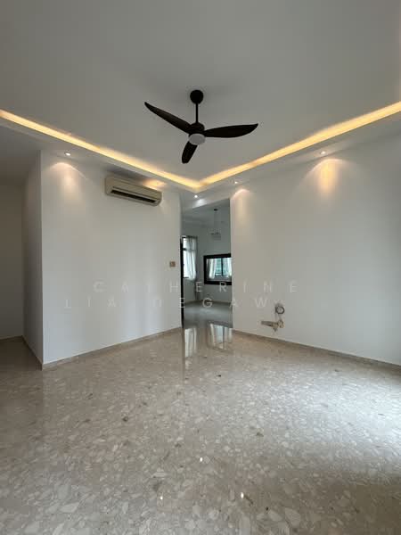 Tanglin Regency, 383 Tanglin Road, 3 Bedrooms, 1,109 sqft, Condominium For Rent, by Catherine Lia Degawidjaja, 500174258 - living room - PropertyGuru.com.sg