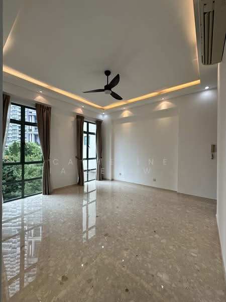 Tanglin Regency, 383 Tanglin Road, 3 Bedrooms, 1,109 sqft, Condominium For Rent, by Catherine Lia Degawidjaja, 500174258 - Living Room - PropertyGuru.com.sg
