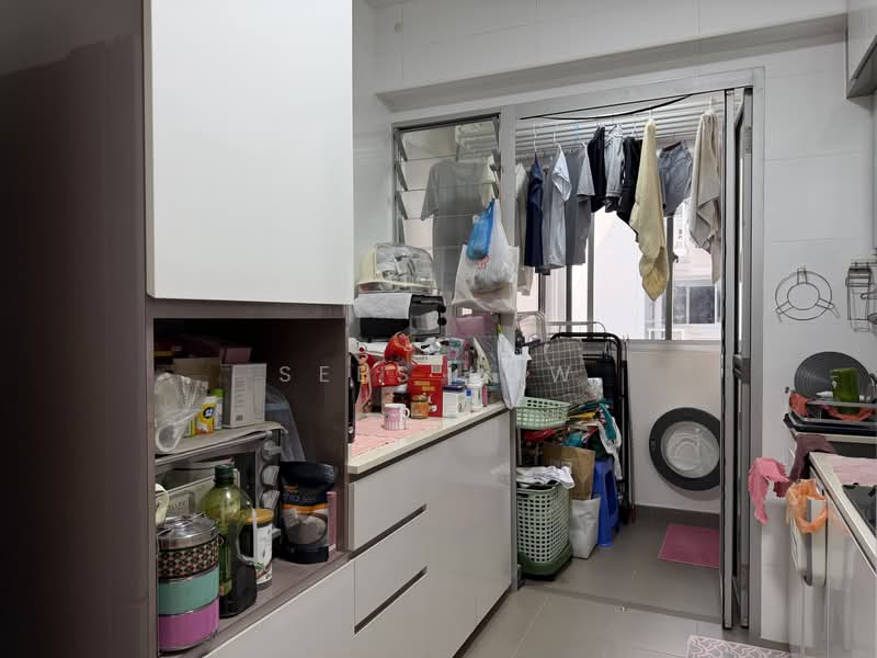 671A Yishun Avenue 4, 671A Yishun Avenue 4, 2 Bedrooms, 732 sqft, HDB Flat For Sale, by Sebs Low, 500174259 - Kitchen - PropertyGuru.com.sg