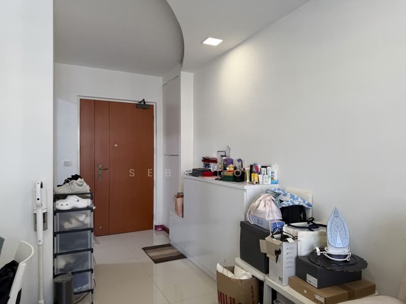 671A Yishun Avenue 4, 671A Yishun Avenue 4, 2 Bedrooms, 732 sqft, HDB Flat For Sale, by Sebs Low, 500174259 - Entrance - PropertyGuru.com.sg