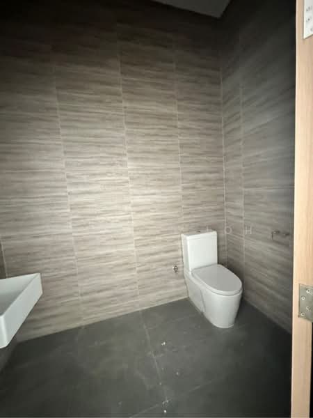 Interlocal Centre, 100G Pasir Panjang Road, 1,726 sqft, Light Industrial (B1) For Rent, by Ssharon Loh, 500174281 - CommercialGuru.com.sg