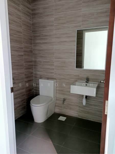 Interlocal Centre, 100G Pasir Panjang Road, 1,726 sqft, Light Industrial (B1) For Rent, by Ssharon Loh, 500174281 - CommercialGuru.com.sg