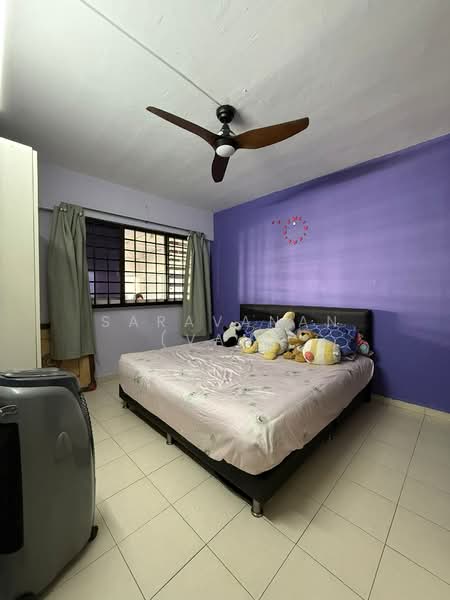 449 Jurong West Street 42, 449 Jurong West Street 42, 2 Bedrooms, 796 sqft, HDB Flat For Sale, by Saravanan (Van), 500174295 - Bedroom - PropertyGuru.com.sg