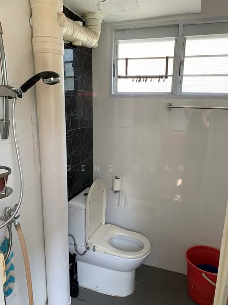 766 Woodlands Circle, 766 Woodlands Circle, 3 Bedrooms, 1,194 sqft, HDB Flat For Sale, by Eugene Chan, 500174297 - Bathroom - PropertyGuru.com.sg